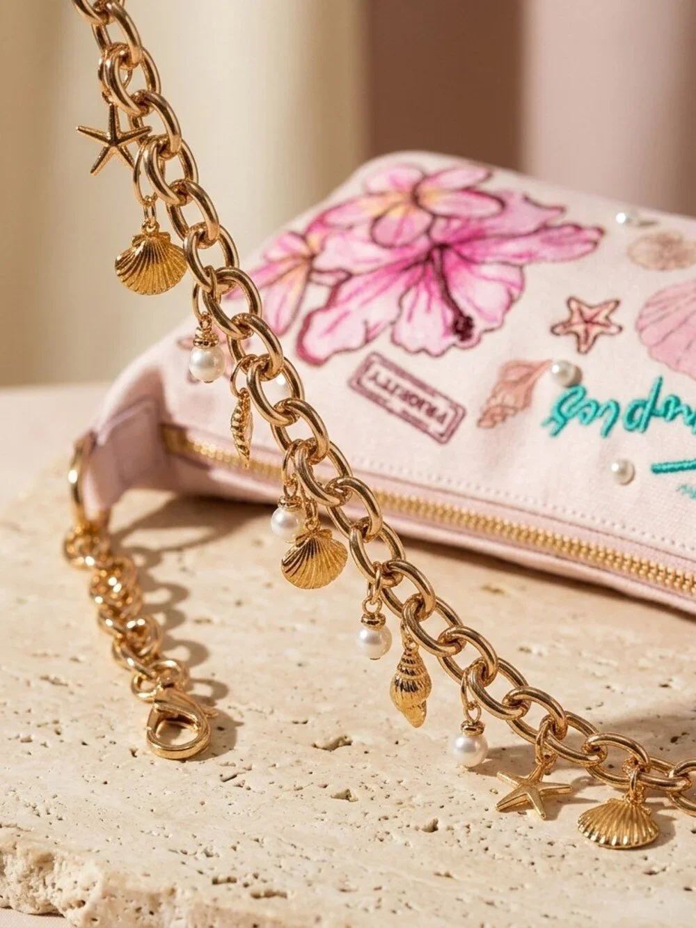 Tropical Charm Beaded Shoulder Bag - Picture 5 of 9